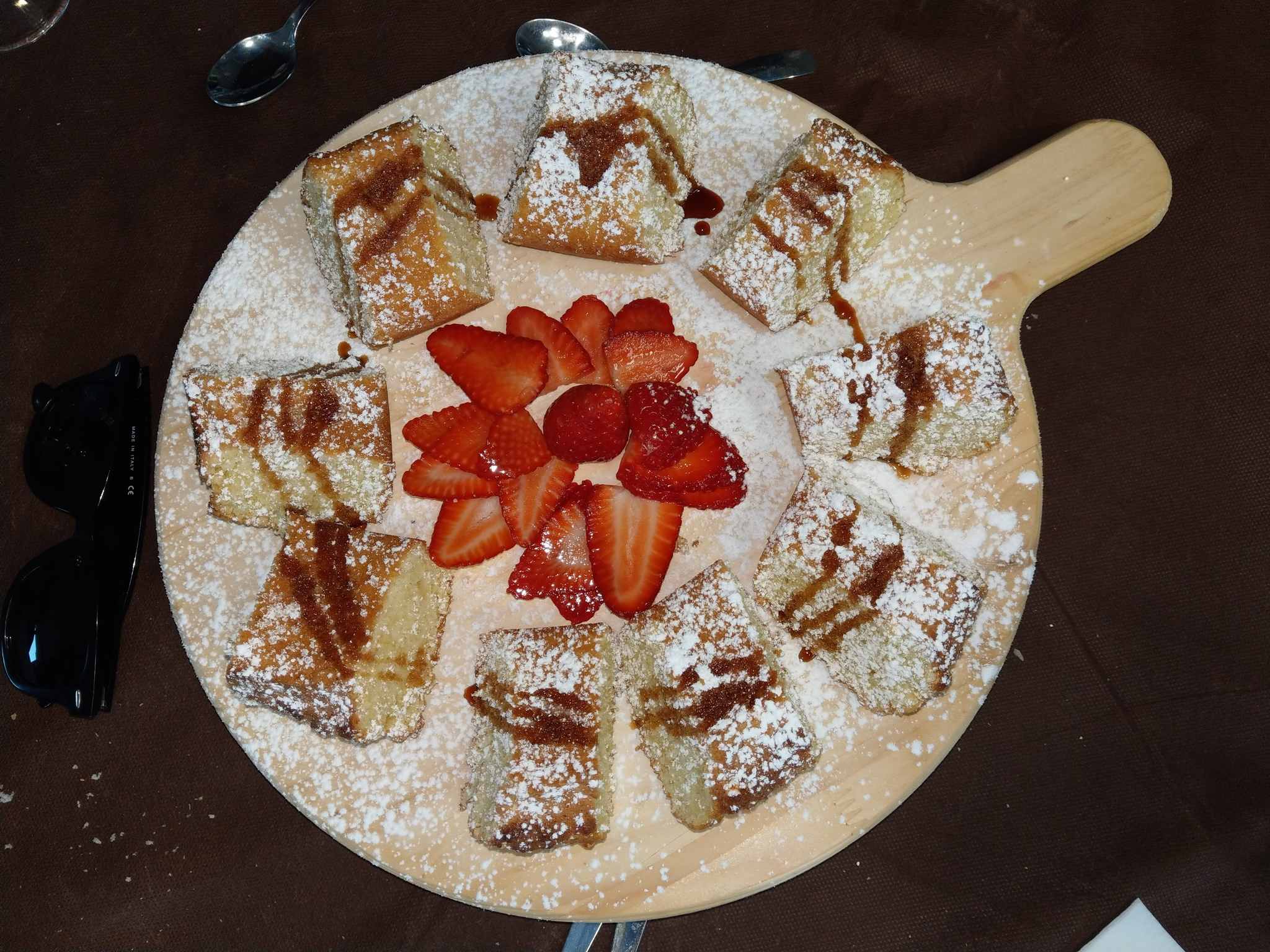 Ciambellone con fragole
